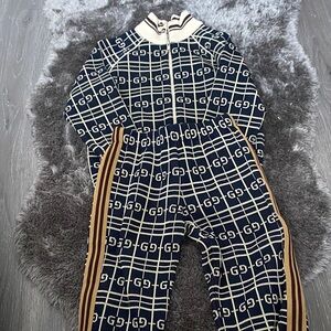Gucci Kids Navy and Cream Logo Set